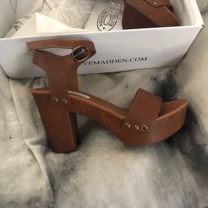 Steve Madden LUNA TAN LEATHER CLOGS FINAL PRICE!!!